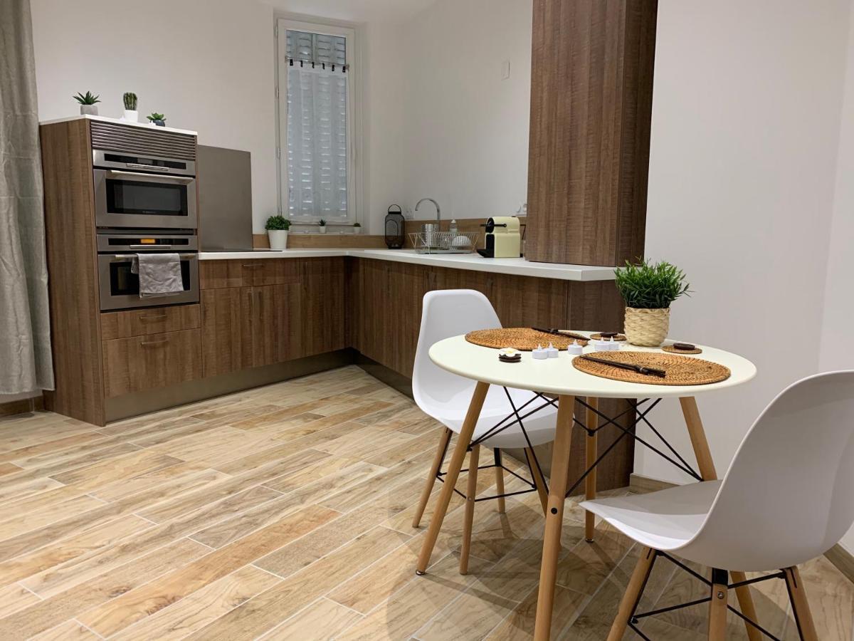 Appartement Cosy Jacuzzy Luxe Gare de Tolón Exterior foto